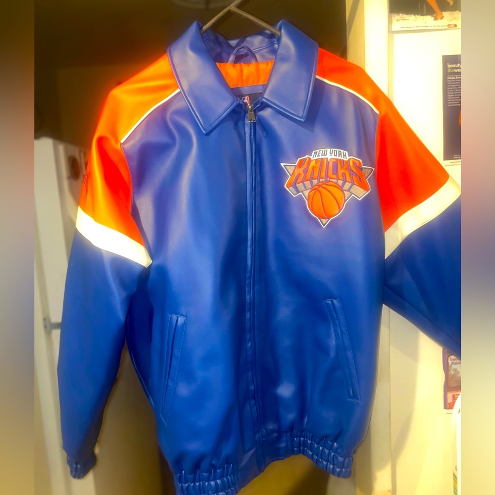 New York Knicks leather jacket - Picture 1 of 5